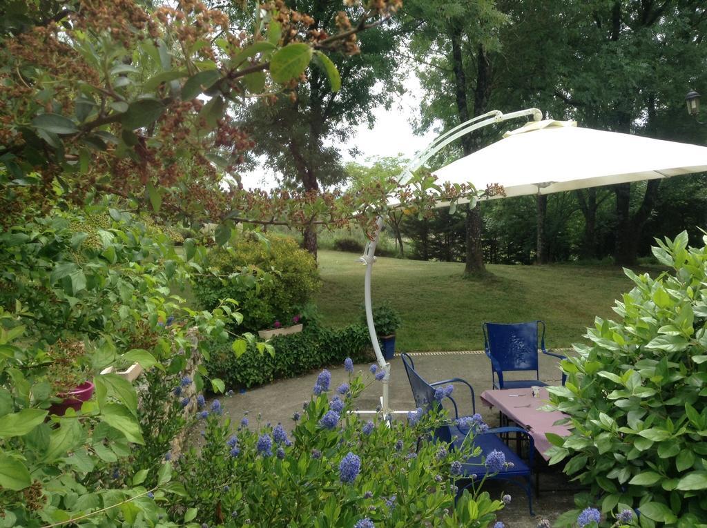 Hotel Domaine de Puycarpin à Belvès-de-Castillon Extérieur photo